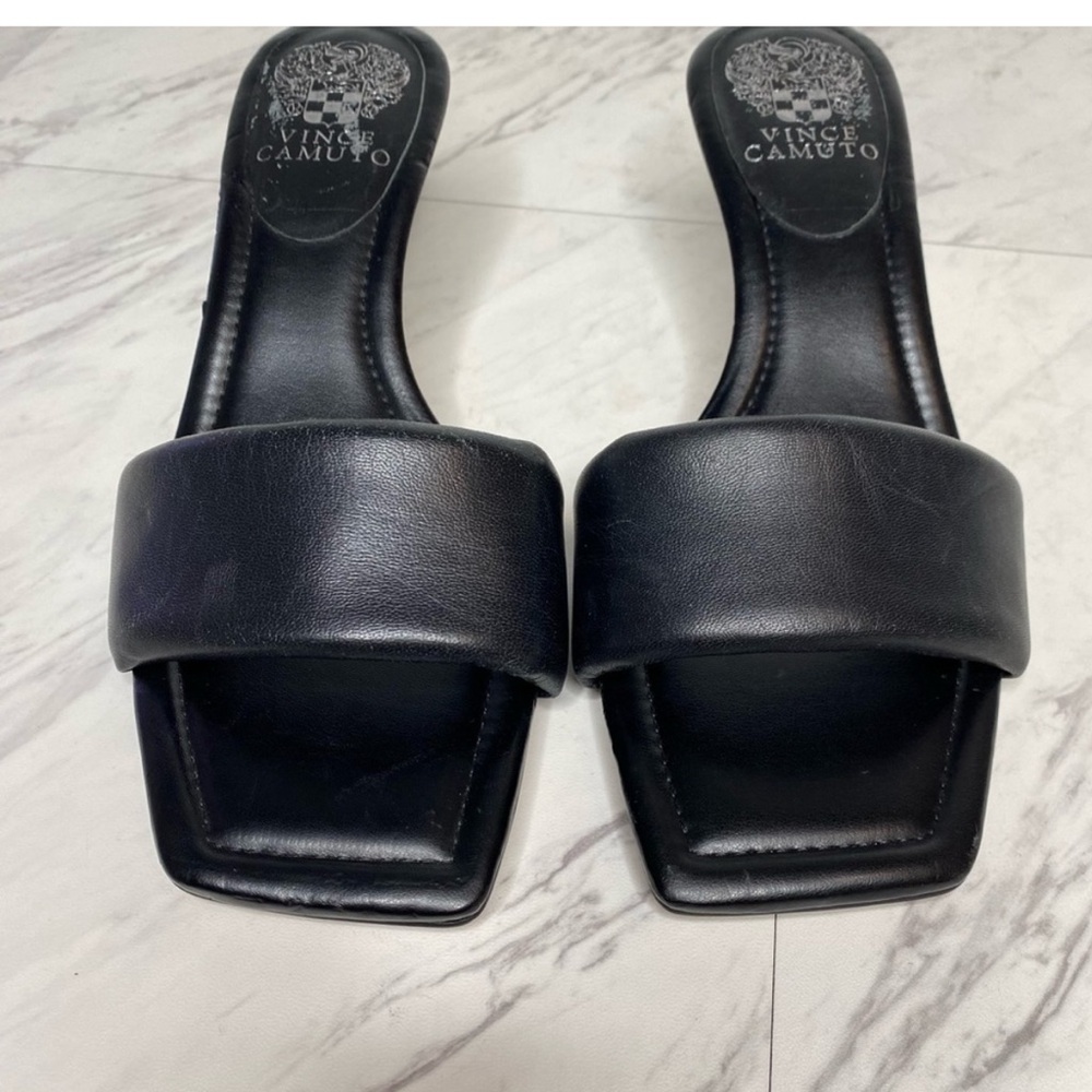 Vince Camuto Vernani Black Leather Square Toe Sandal 7 1/2.